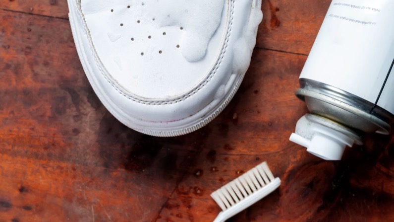 Sneaker Cleaning Service